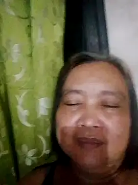 jeanyummytits online show from May 22, 11:16 am