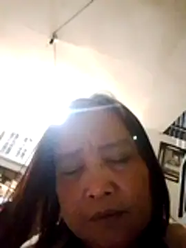 jeanyummytits online show from June 2, 12:51 pm