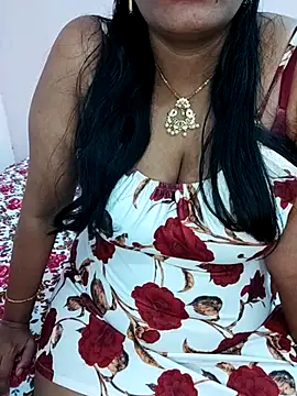 Snapshot of Mayuri-hot chatting on June 23, 7:56 pm Mayuri-hot online show from June 23, 7:56 pm
