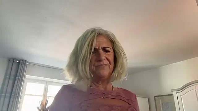 NaughtyMonicaUK online show from May 1, 7:24 am