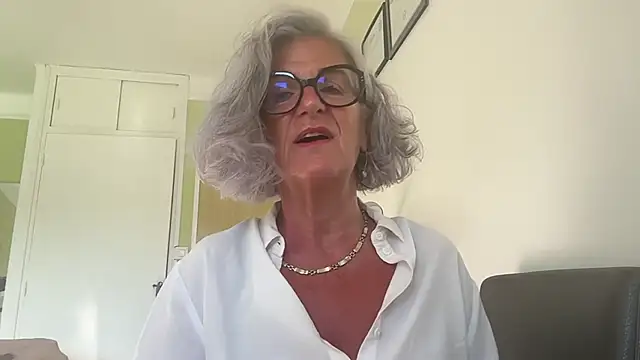NaughtyMonicaUK online show from July 5, 6:42 am