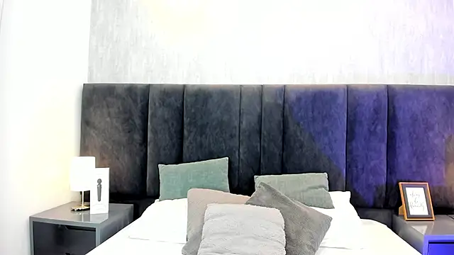Snapshot of miaa_Lind chatting on May 22, 5:03 am miaa Lind online show from May 22, 5:03 am