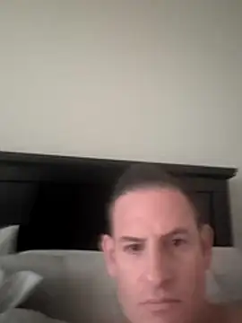 Snapshot of ParTyBoi80 chatting on June 10, 12:22 am ParTyBoi80 online show from June 10, 12:22 am