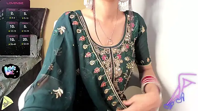 Snapshot of Abigail_Ab chatting on March 11, 4:51 pm Abigail Ab online show from March 11, 4:51 pm