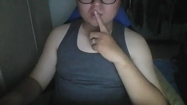 Snapshot of Ethan_windyy0701 chatting on April 12, 5:29 pm Ethan windyy0701 online show from April 12, 5:29 pm