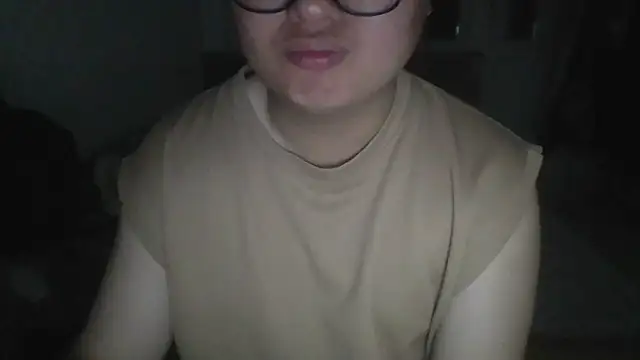 Snapshot of Ethan_windyy0701 chatting on April 13, 4:01 pm Ethan windyy0701 online show from April 13, 4:01 pm