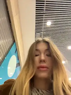 Snapshot of Risky_Mia69 chatting on April 16, 3:57 pm Risky Mia69 online show from April 16, 3:57 pm