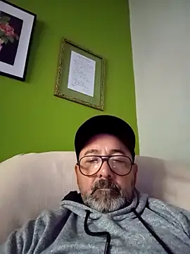 Snapshot of Dietosca chatting on May 5, 4:59 pm Dietosca online show from May 5, 4:59 pm