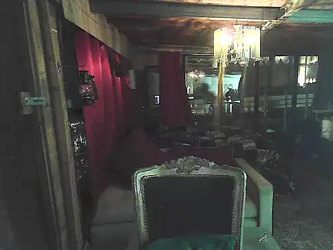 Snapshot of fapymasterUWU chatting on April 13, 2:28 am fapymasterUWU online show from April 13, 2:28 am