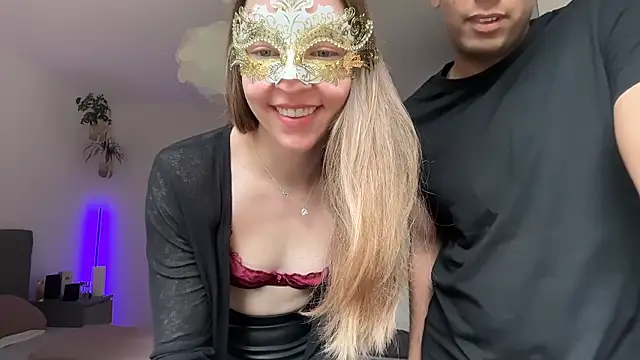 Snapshot of alyssa_hazel chatting on June 14, 1:24 pm alyssa hazel online show from June 14, 1:24 pm