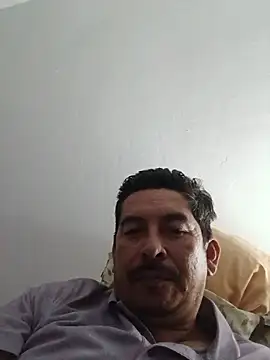 Snapshot of Fys82 chatting on June 3, 4:15 am Fys82 online show from June 3, 4:15 am