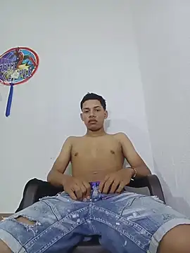 curious straight guy online show from May 2, 1:54 am