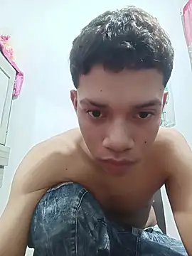 curious straight guy online show from May 22, 1:46 am