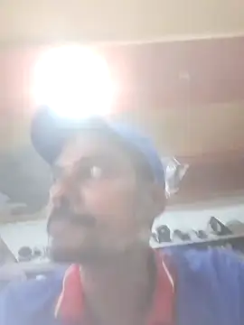 Snapshot of sk022 chatting on April 16, 1:01 pm sk022 online show from April 16, 1:01 pm