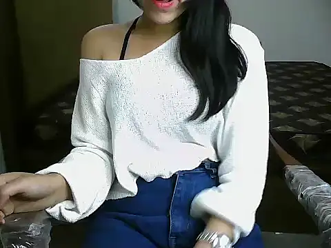 Snapshot of Dark_Fantasy02 chatting on April 14, 12:44 pm Dark Fantasy02 online show from April 14, 12:44 pm