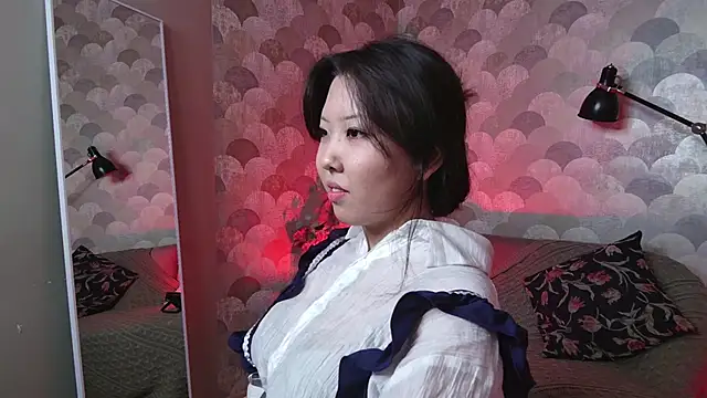 Snapshot of AzureMimi chatting on May 1, 1:48 pm AzureMimi online show from May 1, 1:48 pm
