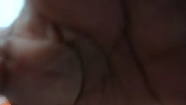 BossyBustyQueen online show from April 28, 3:44 am