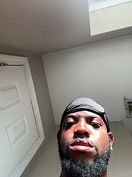 blackdiesel0 online show from July 1, 1:13 pm