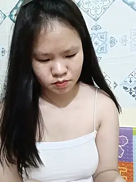 Snapshot of Seraphinahh chatting on June 5, 2:23 pm Seraphinahh online show from June 5, 2:23 pm