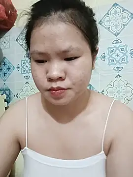 Snapshot of Seraphinahh chatting on July 8, 7:29 pm Seraphinahh online show from July 8, 7:29 pm