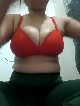 Snapshot of Nelam11 chatting on April 22, 3:46 pm Nelam11 online show from April 22, 3:46 pm