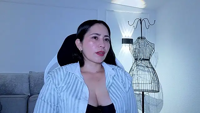 valeriavg online show from May 21, 11:28 am