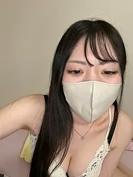 Snapshot of seira6666 chatting on April 24, 5:15 pm seira6666 online show from April 24, 5:15 pm