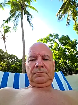 Snapshot of mannohmann5 chatting on June 12, 1:32 pm mannohmann5 online show from June 12, 1:32 pm