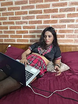Snapshot of jellyyynspicyyy chatting on July 2, 1:39 pm jellyyynspicyyy online show from July 2, 1:39 pm