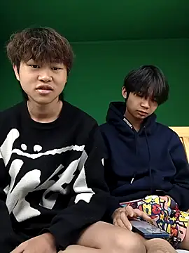 Snapshot of -OvO- chatting on May 6, 1:27 pm -OvO- online show from May 6, 1:27 pm