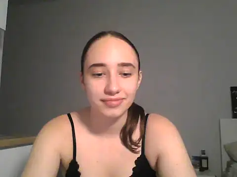 Snapshot of DarkMirel chatting on June 21, 6:10 pm DarkMirel online show from June 21, 6:10 pm