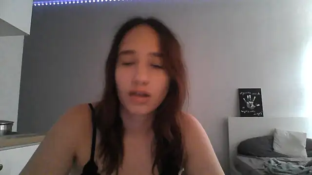 Snapshot of DarkMirel chatting on July 14, 1:28 pm DarkMirel online show from July 14, 1:28 pm