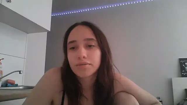 Snapshot of DarkMirel chatting on July 18, 1:59 pm DarkMirel online show from July 18, 1:59 pm
