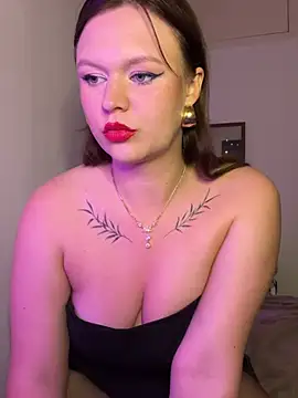 SweetLikaaa online show from April 28, 8:14 pm