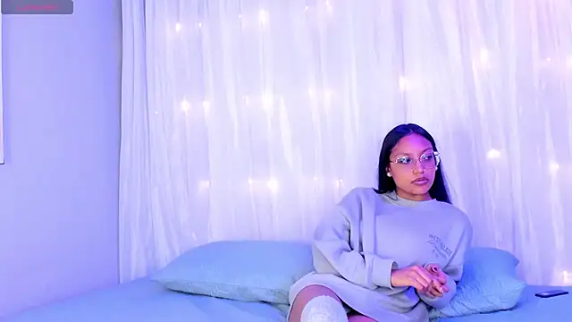 Snapshot of miel_ambar chatting on April 15, 1:29 pm miel ambar online show from April 15, 1:29 pm