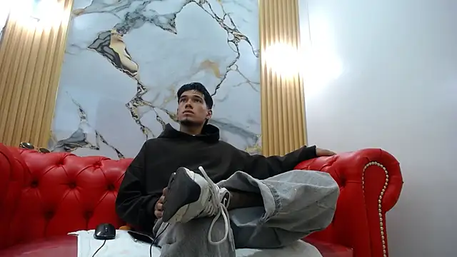 Tittan Maxxx  online show from April 14, 7:53 pm