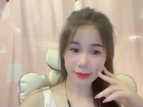 Luna3579 online show from May 22, 8:36 pm