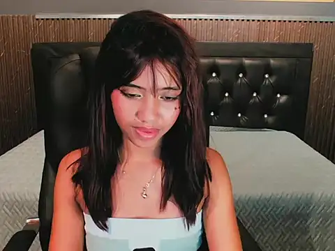 Zafiro Bluex online show from April 13, 11:54 pm