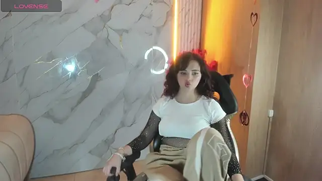 Snapshot of Cherry_tf chatting on April 14, 4:07 am Cherry tf online show from April 14, 4:07 am