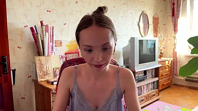 AdriannaBill online show from June 18, 3:05 pm