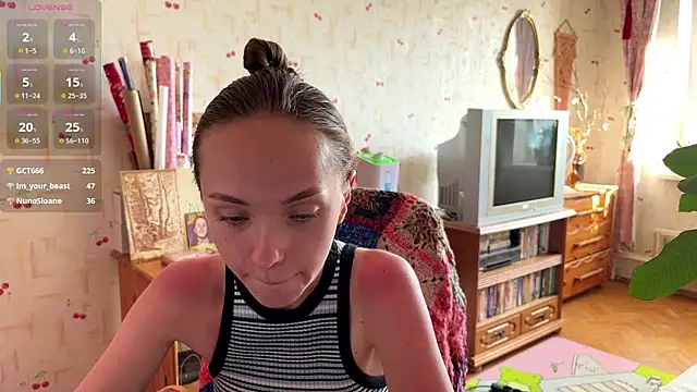 AdriannaBill online show from June 21, 3:03 pm