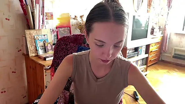 AdriannaBill online show from July 2, 3:18 pm