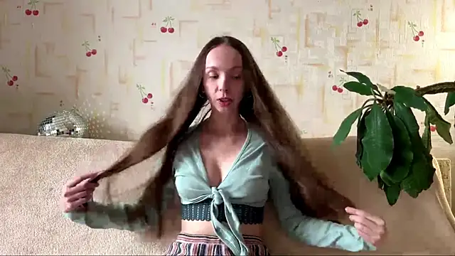 AdriannaBill online show from July 12, 4:42 pm