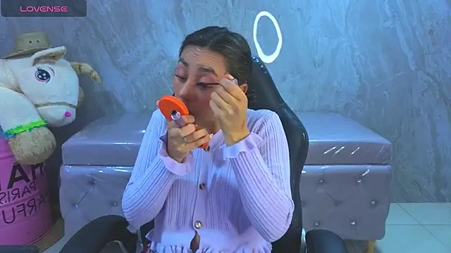 grecia soler a online show from July 13, 1:03 pm