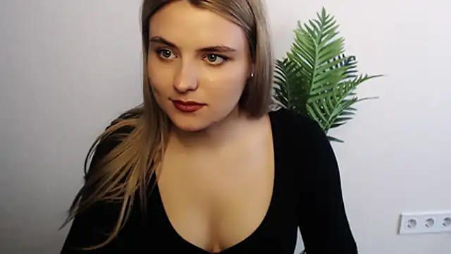 Snapshot of _shy_sabrina__ chatting on April 15, 9:38 am shy sabrina online show from April 15, 9:38 am