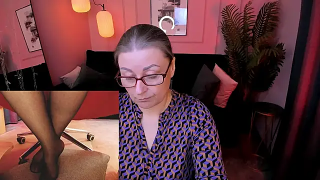 Snapshot of Alexandra_Kind chatting on April 29, 8:48 pm Alexandra Kind online show from April 29, 8:48 pm