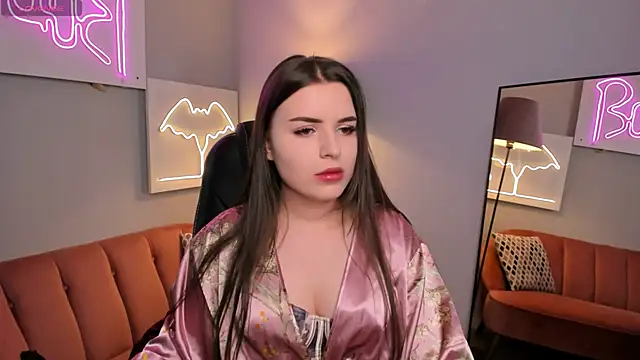 AliceLiador  online show from May 12, 2:36 pm