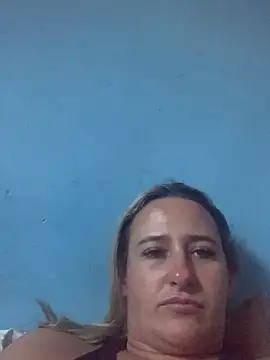 Snapshot of lolitaloira2 chatting on June 28, 7:42 pm lolitaloira2 online show from June 28, 7:42 pm