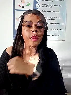 Snapshot of SOFIA-11_ chatting on April 27, 7:23 pm SOFIA-11 online show from April 27, 7:23 pm