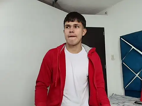 EdwinBoys online show from May 8, 1:49 pm